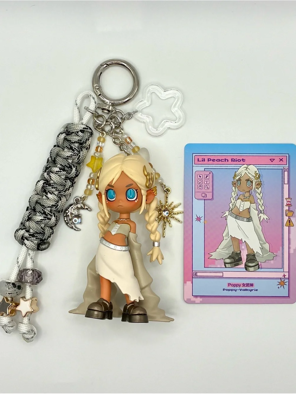 Peach Riot x Loading! Series Bag Charm - Poppy Valkyrie - Picture 1 of 7